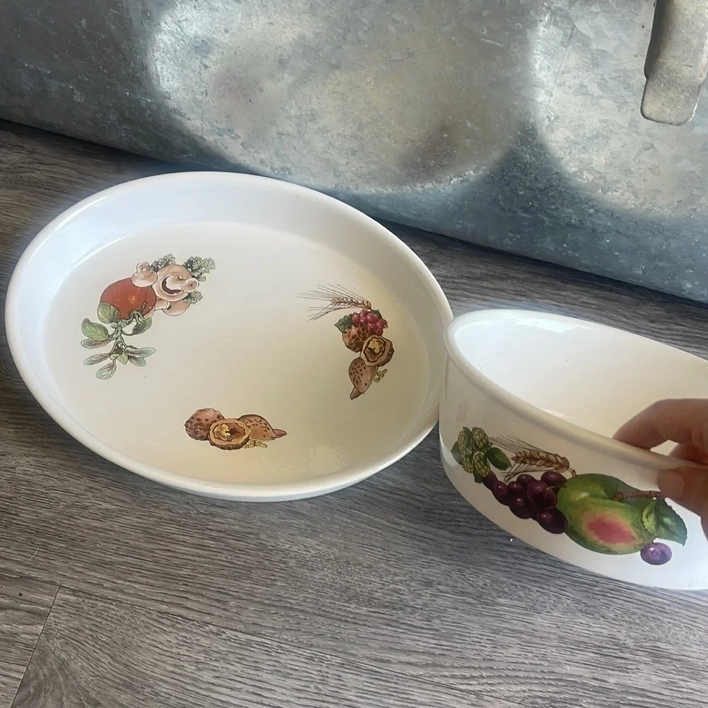 Wedgwood vintage two piece casserole set